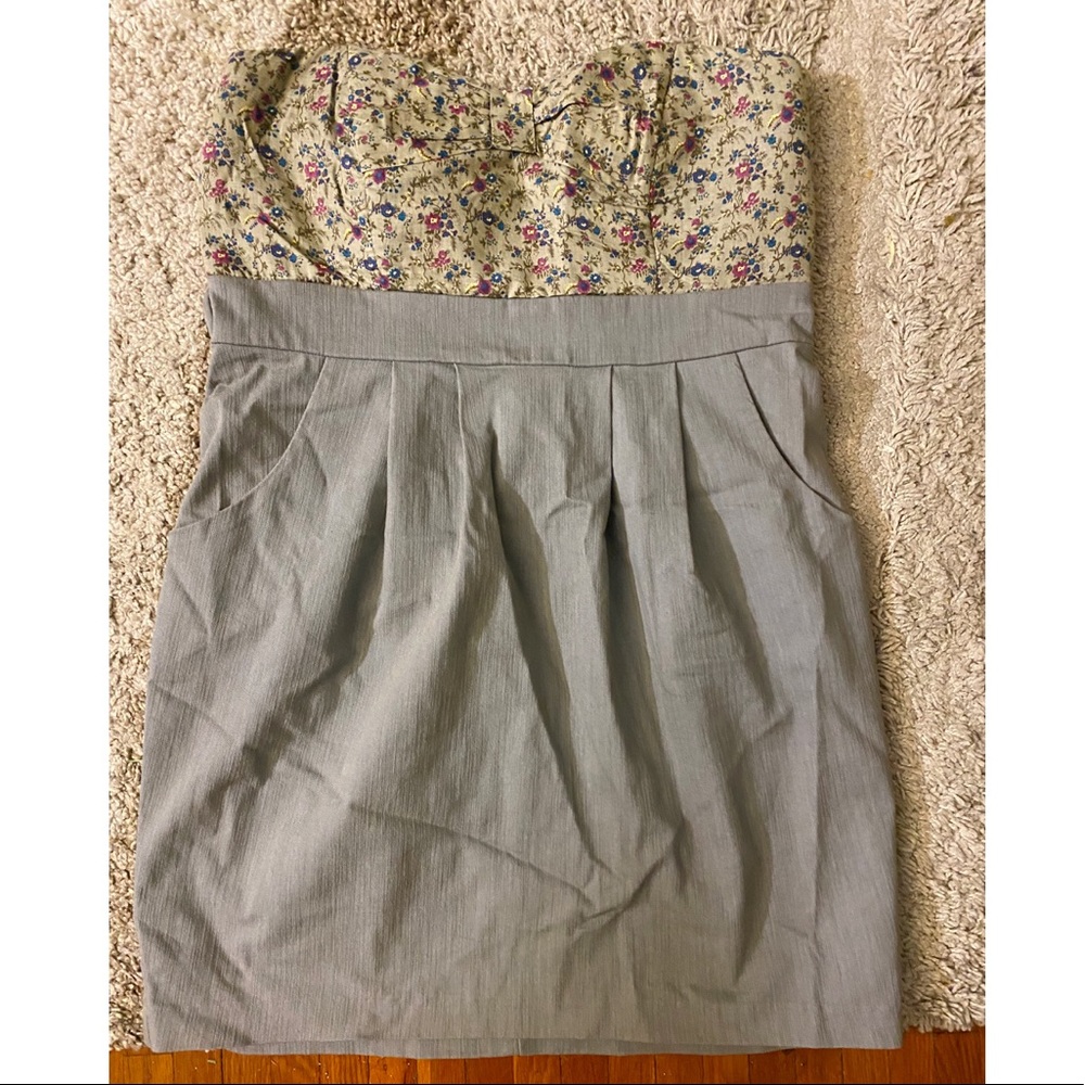 Strapless dress